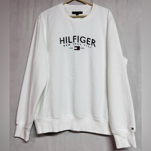 Tommy Hilfiger New York City Est 1985 White Crewneck Sweatshirt Size XL NWOT - Picture 2 of 2